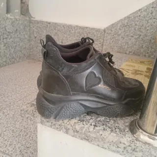 کتونی مشکی عروسکی