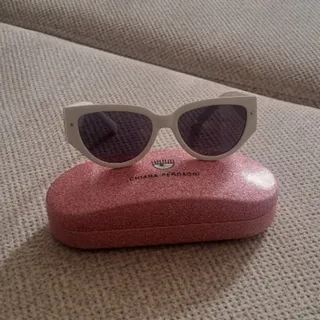 عینک کیارا فرانی