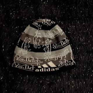 کلاه بافت راه راه اسپرت