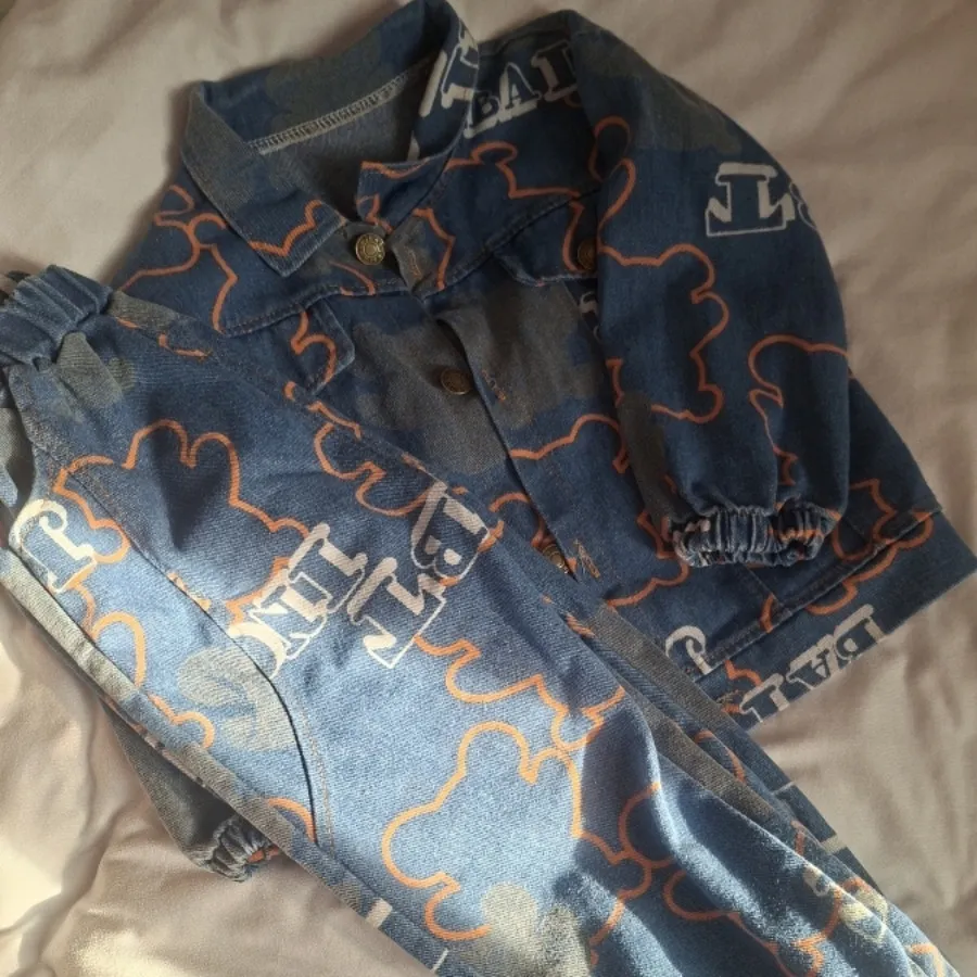 کت و شلوار جین