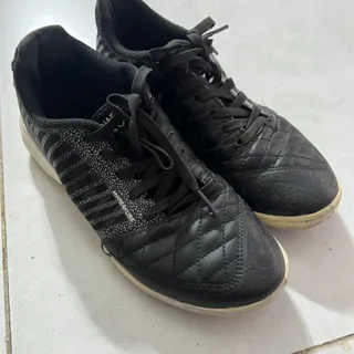 کفش ورزشی اسپرت