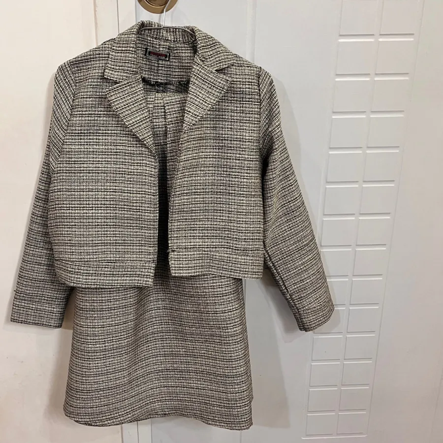 مانتو کت و دامن