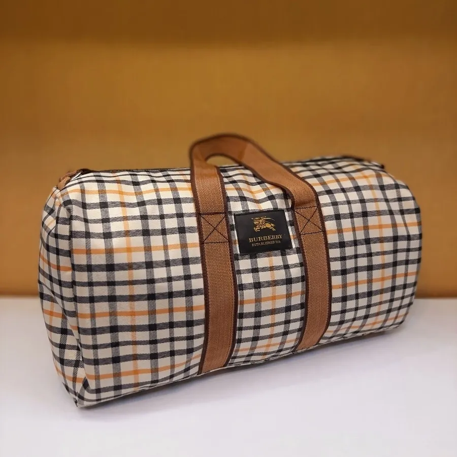 کیف اسپرت Burberry