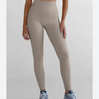 لگ کرم زیرپادار