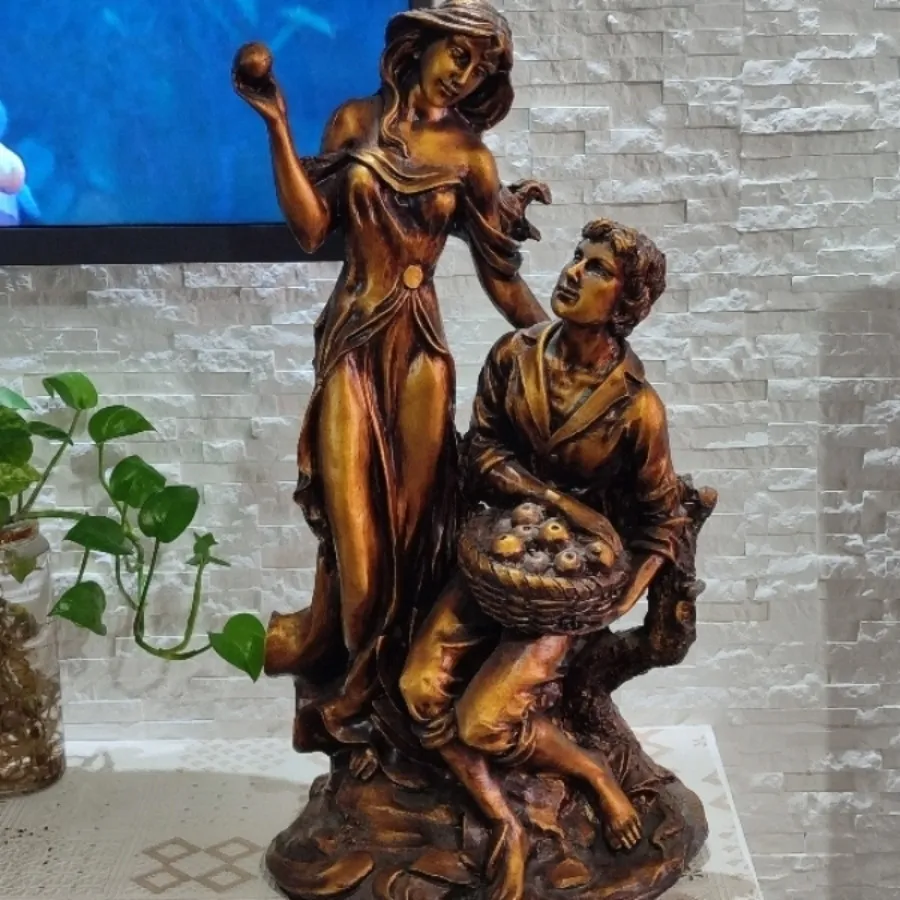 مجسمه پلی استر