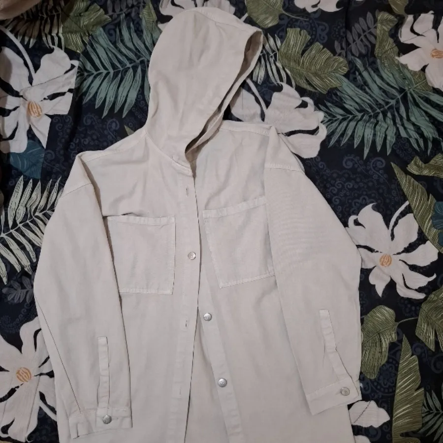 کت کلاهداری کتان