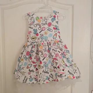 پیراهن دخترانه