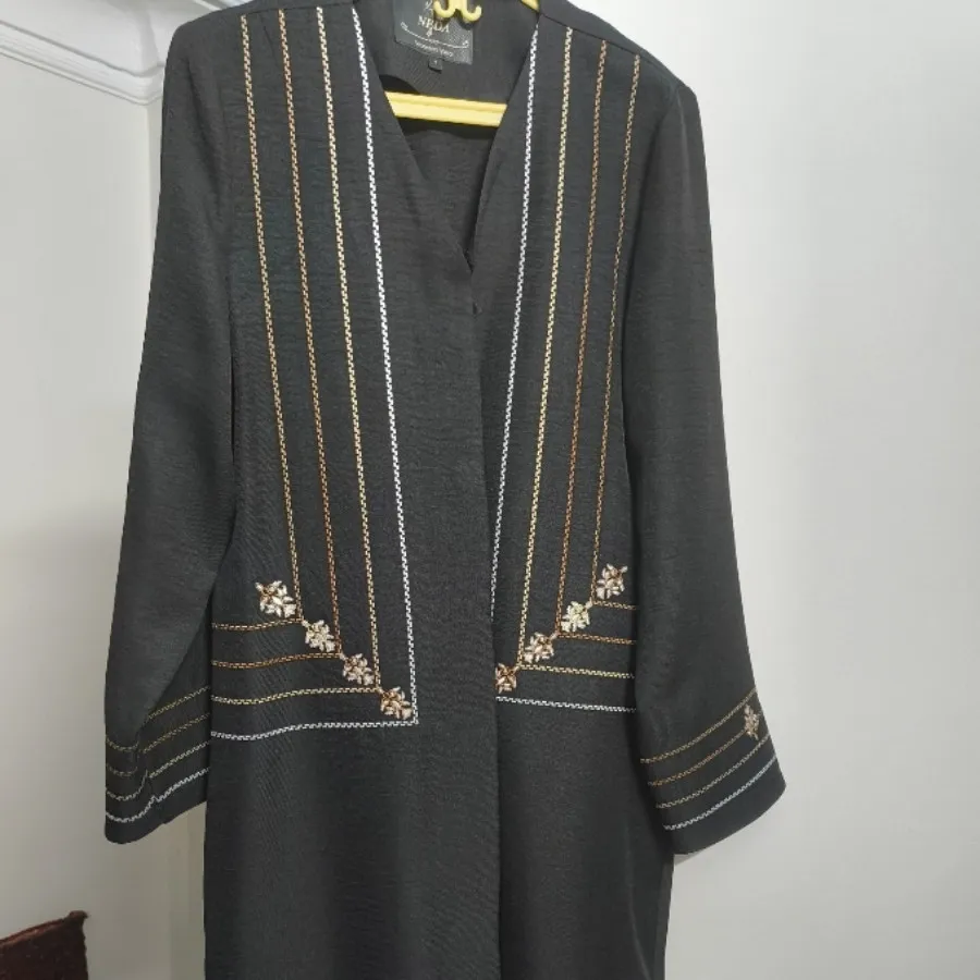 مانتو مشکی گلدوزی