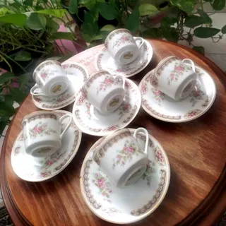 فنجان و نعلبکی ژاپنی