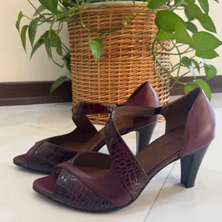 کفش جلو باز