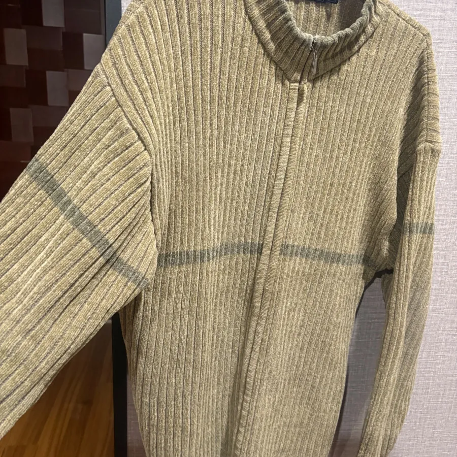 پلیور یا سویشرت بافت