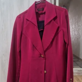 کت و شلوار و تاپ