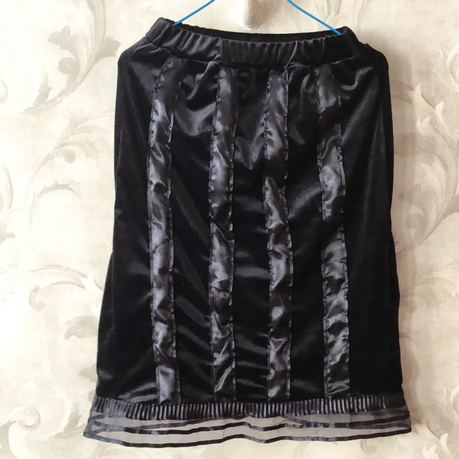 دامن مخمل مشکی