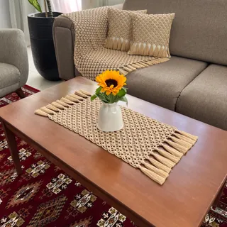 رومیزی مکرومه