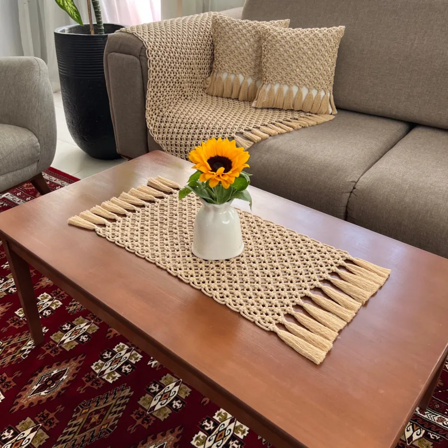 رومیزی مکرومه