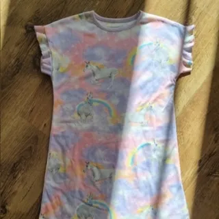 پیراهن دخترانه