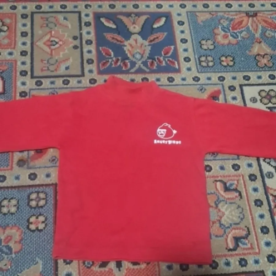 بلوز تک قرمز