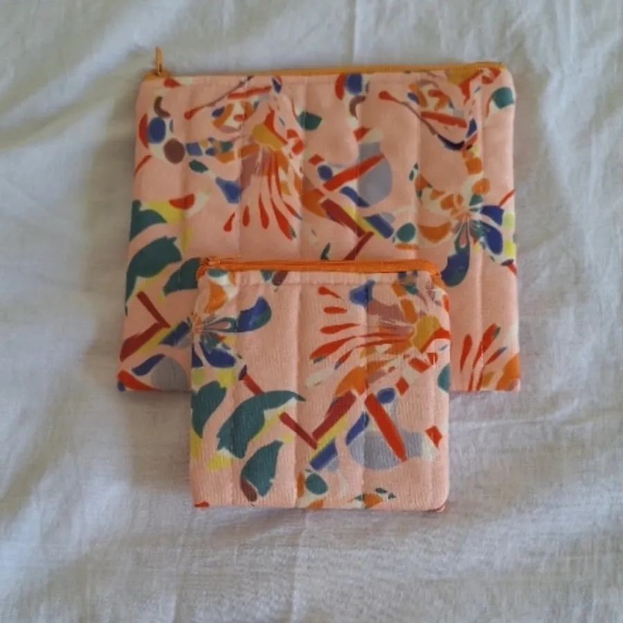 کیف آرایشی طرح گا