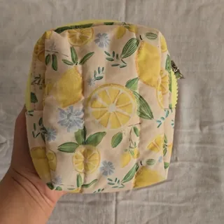 کیف آرایشی طرح لیمو