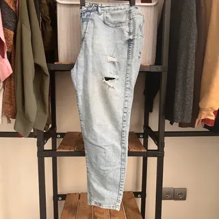 شلوار جین مام فیت یخی