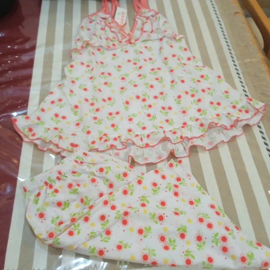 تاپ و شلوارک