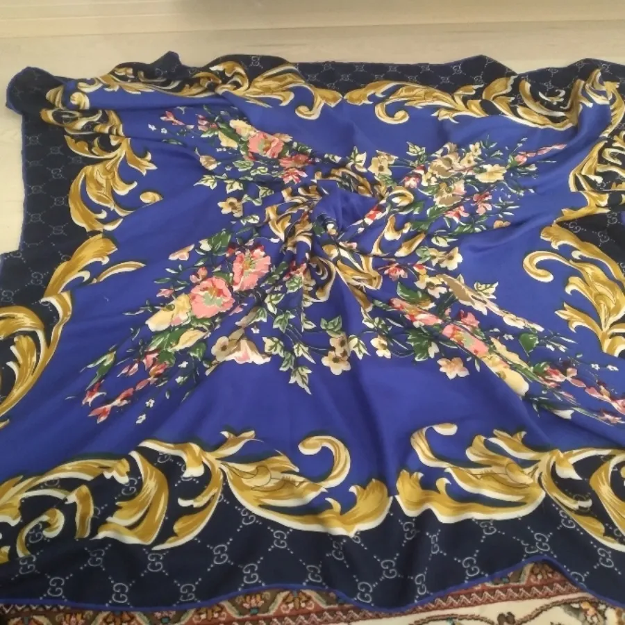 روسری قواره بزرگ