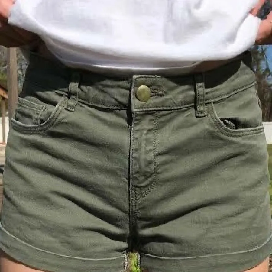 شورتک برند H&M