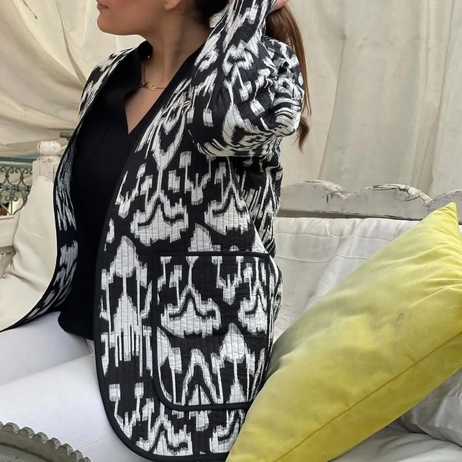 کت  کوک دوزی سفید _مشکی