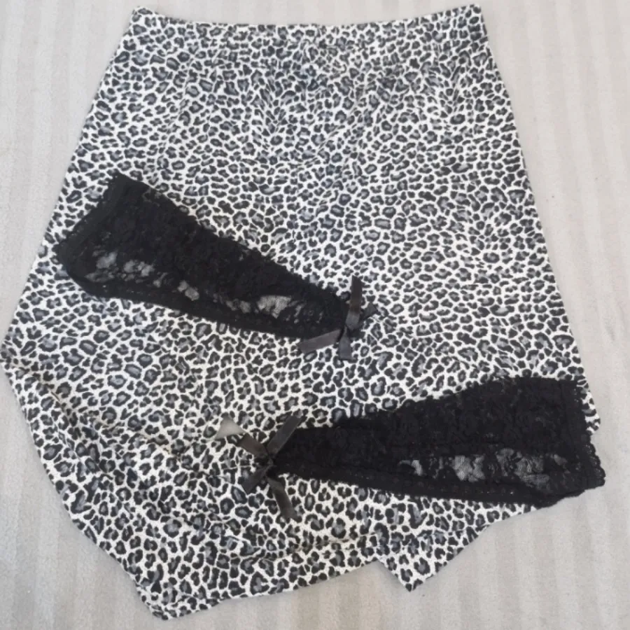 شلوارک زنانه