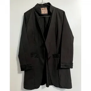 مانتو مشکی گیپور دار