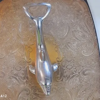 دربازکن دلفین