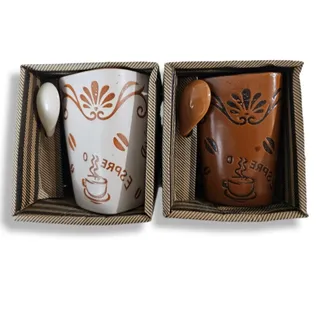 لیوان با قاشق