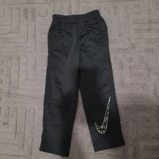 شلوارک نایک