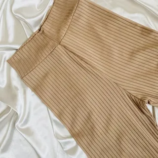 لگ برند prettylittlething