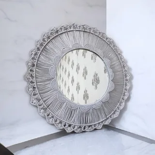 آینه مکرومه