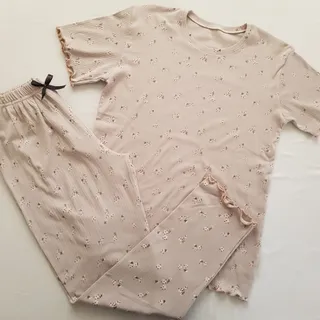 ست تیشرت و شلوار کبریتی