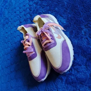 کفش ورزشی-کتونی