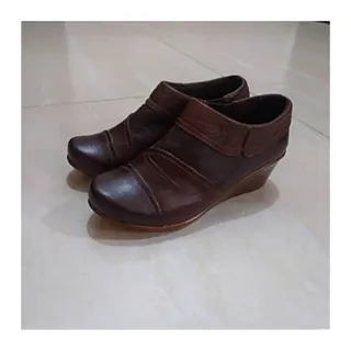 کفش طبی چرمی