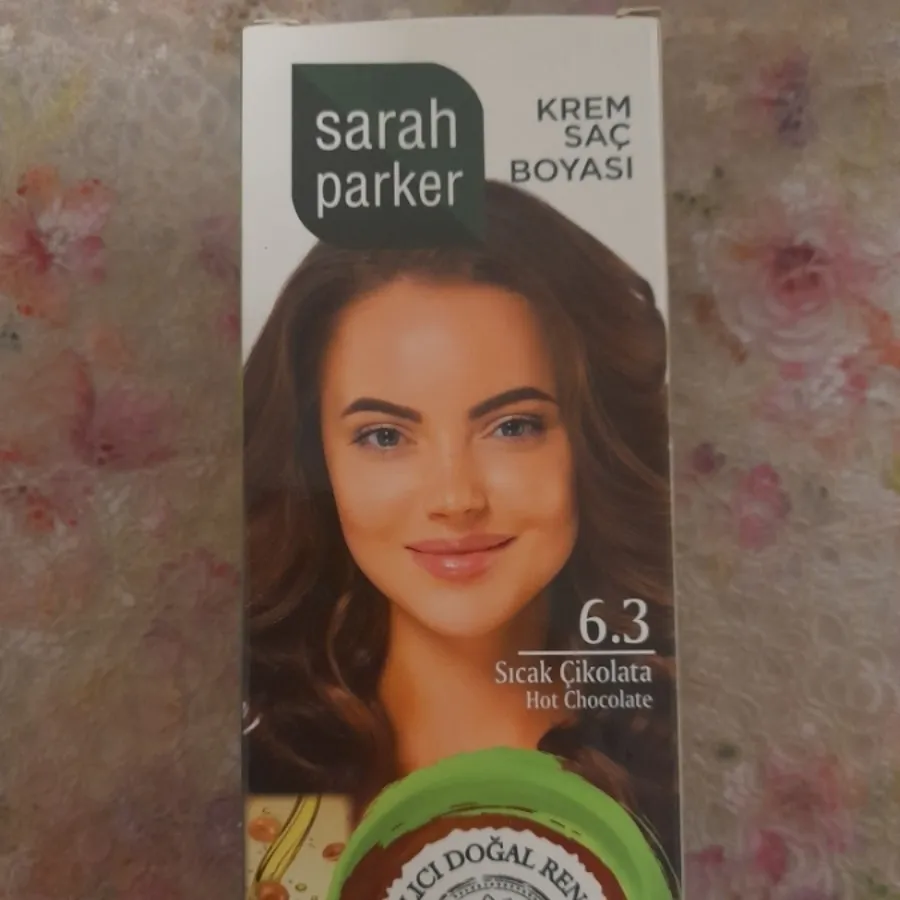 رنگ موی سارا پارکر