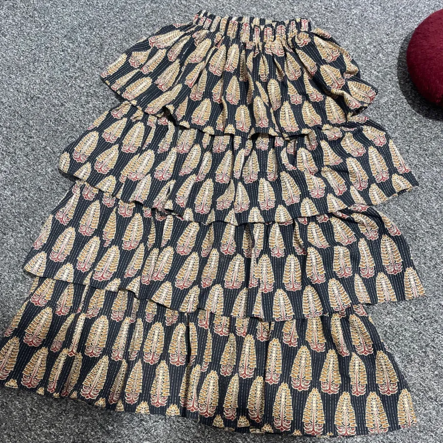 دامن طبقه ای