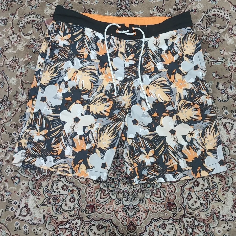 شلوارک خارجی