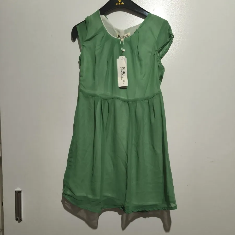 پیراهن عروسکی