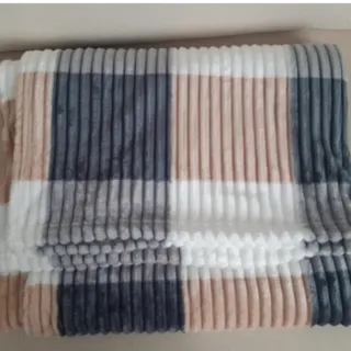 پتو مسافرتی پلیسه