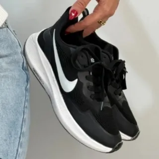 کفش زوم نایک