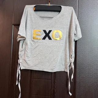 تیشرت کراپ نخی کاملا نو