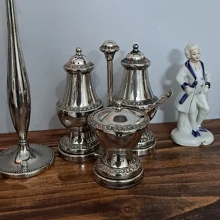 چاشنی خوری نوربلین