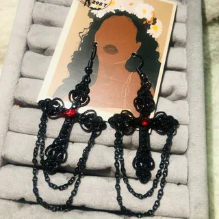 گوشواره مشکی