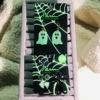 گوشواره نیونی