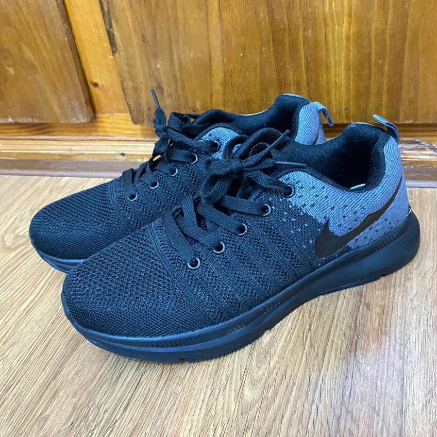 کتونی مشکی نایکی