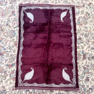 رومیزی مخمل قدیمی